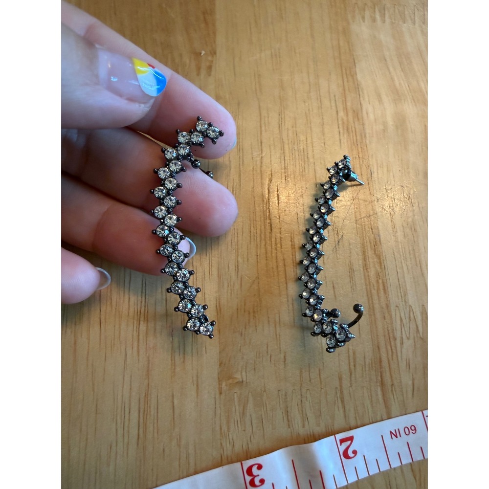 Gunmetal Rhinestone Ear Crawler Climber Earrings Crystal Cuff Zigzag Silver Tone